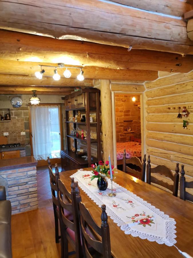 Cabana Casa De Piatra, De La Mara Deseşti Εξωτερικό φωτογραφία