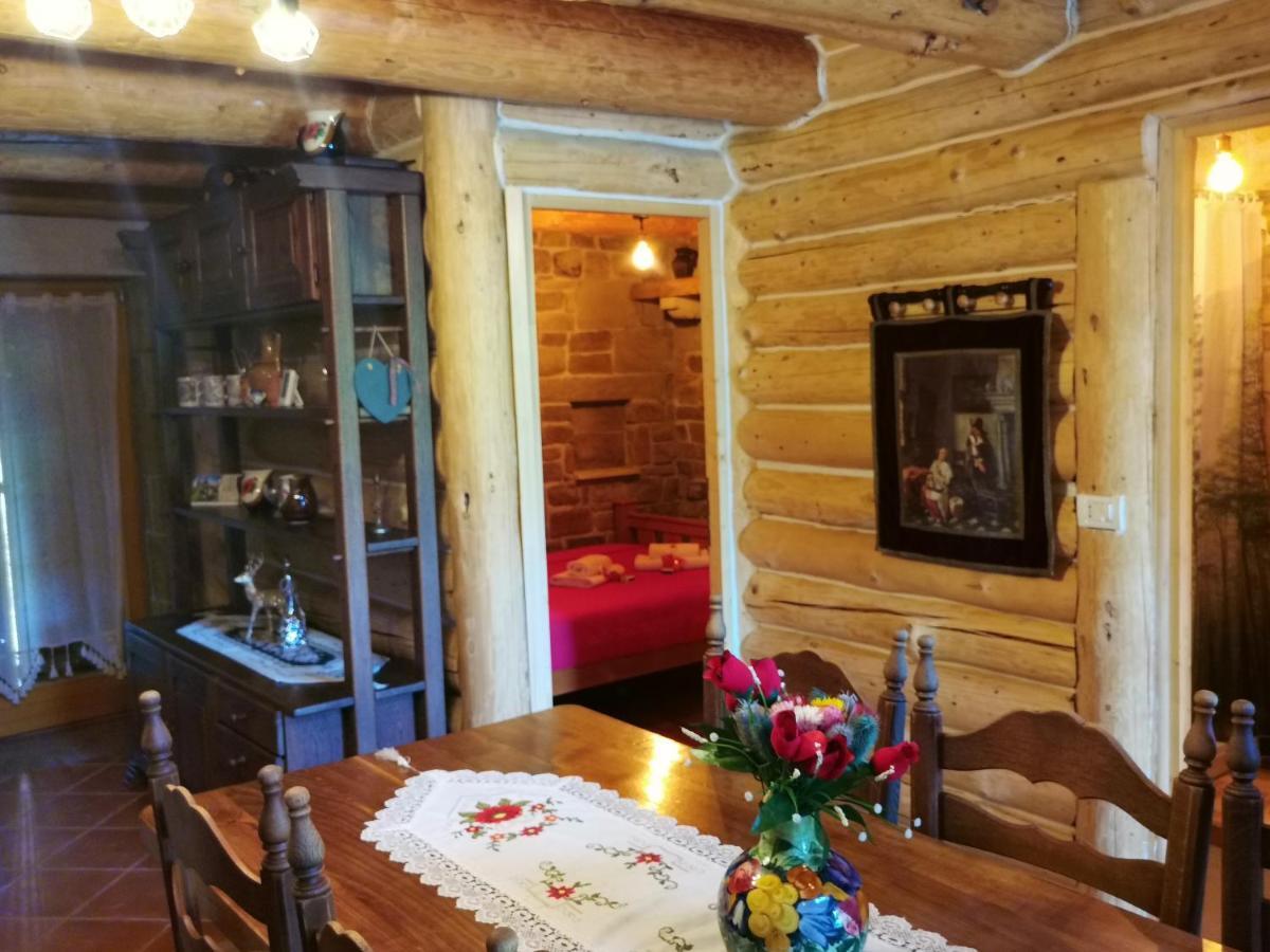 Cabana Casa De Piatra, De La Mara Deseşti Εξωτερικό φωτογραφία